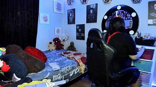 Snapshot of Luise_Meyrink chatting on December 3, 2025, 2:56 am Luise Meyrink online show from December 3, 2025, 2:56 am