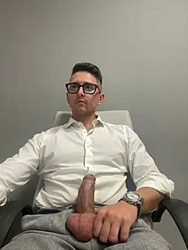 Snapshot of masterboss_ chatting on July 31, 2026, 11:31 am masterboss online show from July 31, 2026, 11:31 am