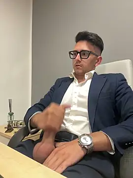 masterboss  online show from September 30, 2025, 11:27 am