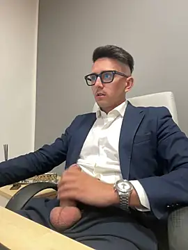 masterboss  online show from October 8, 2025, 11:34 am