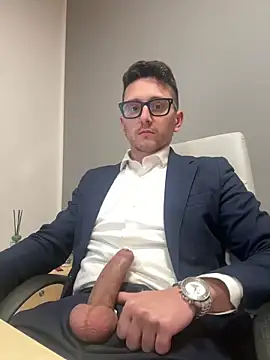 Snapshot of masterboss_ chatting on March 3, 2026, 12:56 pm masterboss online show from March 3, 2026, 12:56 pm