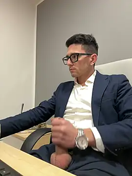 masterboss  online show from March 3, 2025, 12:39 pm