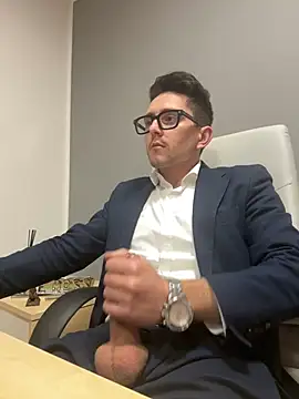 masterboss  online show from January 9, 2025, 8:11 pm