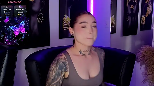  brenna hanson online show from November 27, 2025, 7:03 pm