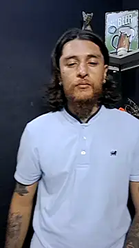 Snapshot of raymon616 chatting on November 14, 2025, 10:13 pm raymon616 online show from November 14, 2025, 10:13 pm