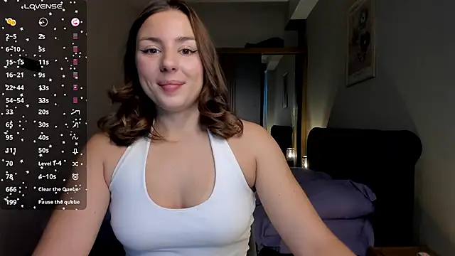 ThreeshaWhite online show from November 23, 2025, 7:07 am