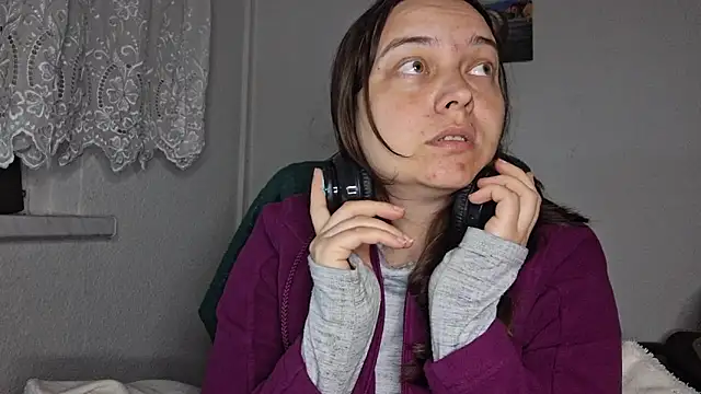 Cyndee Winter online show from April 22, 2026, 7:42 pm