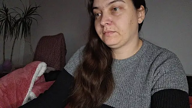 Snapshot of Cyndee_Winter chatting on November 18, 2025, 4:43 pm Cyndee Winter online show from November 18, 2025, 4:43 pm