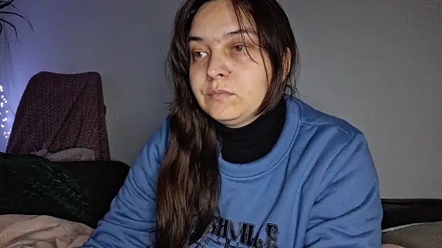 Snapshot of Cyndee_Winter chatting on December 5, 2025, 8:06 pm Cyndee Winter online show from December 5, 2025, 8:06 pm