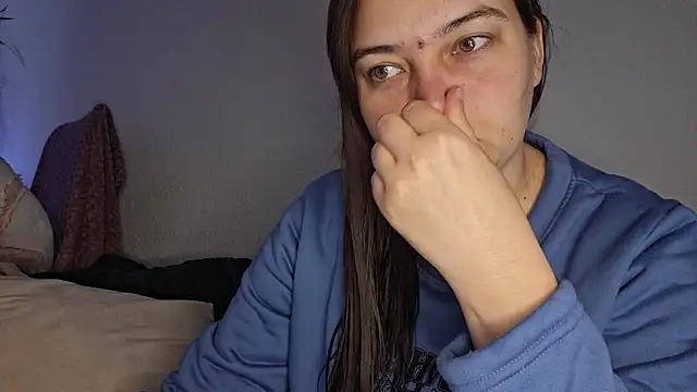 Snapshot of Cyndee_Winter chatting on November 6, 2025, 6:28 am Cyndee Winter online show from November 6, 2025, 6:28 am