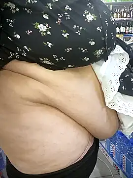 Snapshot of diamond190896 chatting on February 21, 2025, 12:49 am diamond190896 online show from February 21, 2025, 12:49 am