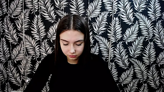 Lili magic online show from December 17, 2025, 8:19 am