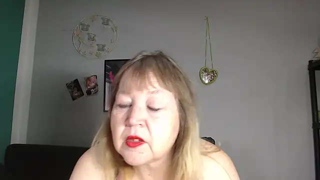 Blasflittchen online show from November 28, 2025, 12:27 pm