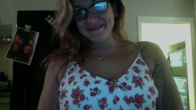 Snapshot of bella8769 chatting on February 20, 2026, 7:54 am bella8769 online show from February 20, 2026, 7:54 am