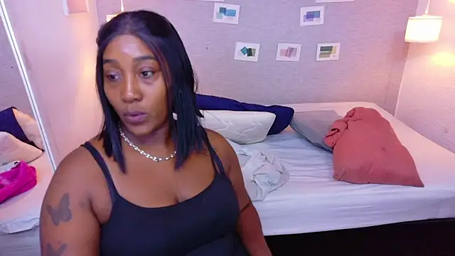 Snapshot of kiara_evanss chatting on May 8, 2026, 12:03 am kiara evanss online show from May 8, 2026, 12:03 am