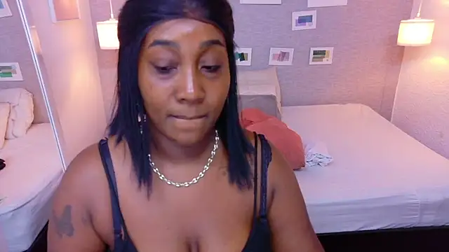 Snapshot of kiara_evanss chatting on April 25, 2026, 12:24 am kiara evanss online show from April 25, 2026, 12:24 am