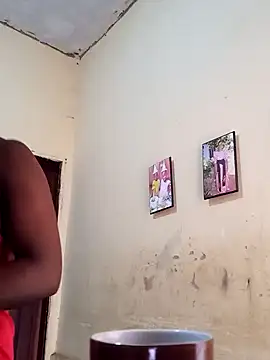 Snapshot of pretty_amaal chatting on March 12, 2025, 8:19 am pretty amaal online show from March 12, 2025, 8:19 am