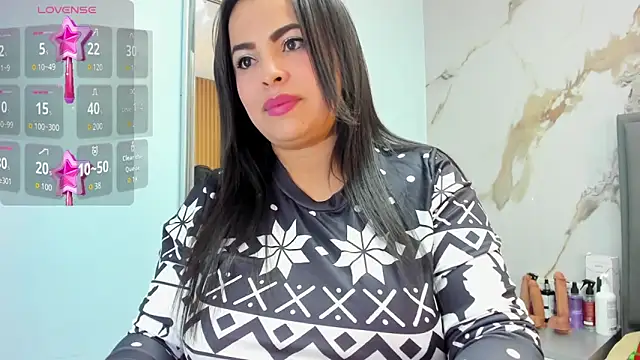 CINTYLOVELY online show from December 2, 2025, 12:40 pm