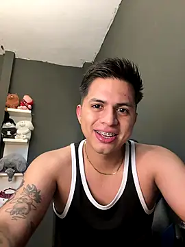 Snapshot of Niicky1_ chatting on October 28, 2025, 4:24 am Niicky1  online show from October 28, 2025, 4:24 am
