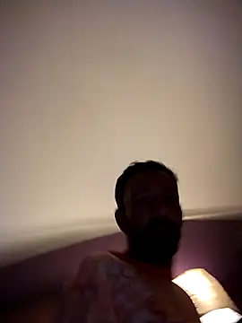 Snapshot of Treemandude chatting on November 30, 2025, 4:08 pm Treemandude online show from November 30, 2025, 4:08 pm