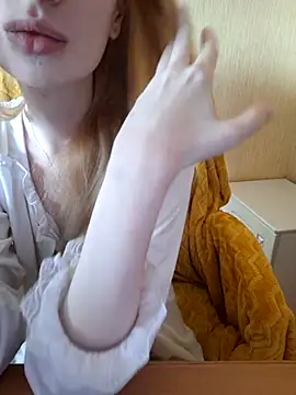 Elza kom online show from September 12, 2025, 4:01 am