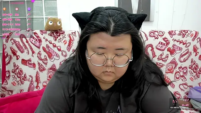 Snapshot of Nadine_asian chatting on July 7, 2026, 6:47 am Nadine asian online show from July 7, 2026, 6:47 am