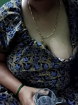 Omana-kutty online show from March 8, 2025, 8:00 am