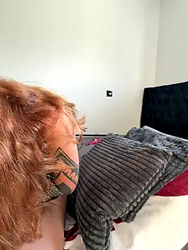 Snapshot of Laurahorney_xo chatting on November 9, 2025, 1:04 pm Laurahorney xo online show from November 9, 2025, 1:04 pm