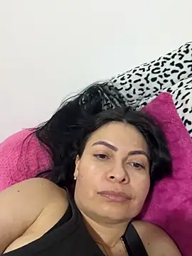 Snapshot of Janna099 chatting on January 23, 2025, 9:50 pm Janna099 online show from January 23, 2025, 9:50 pm