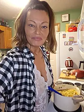 Snapshot of Erotic_and_Exotic chatting on January 11, 2026, 1:01 am Erotic and Exotic online show from January 11, 2026, 1:01 am