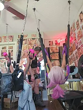 luvs2cumm69 online show from March 18, 2026, 4:19 pm