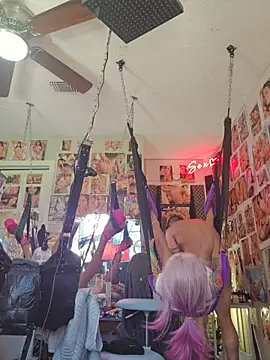 luvs2cumm69 online show from March 13, 2026, 5:51 pm