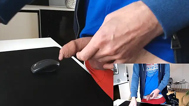 Snapshot of sperma_tributes chatting on September 30, 2025, 7:14 am sperma tributes online show from September 30, 2025, 7:14 am