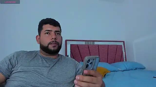 passionate love22 online show from April 7, 2026, 10:44 pm