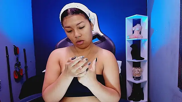 JadaRoberts online show from November 10, 2025, 12:21 pm