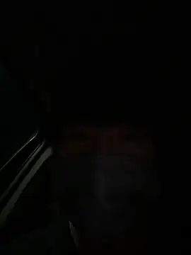 issy19 online show from February 12, 2026, 9:31 am