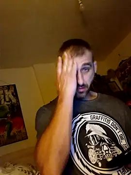 Snapshot of MaverickShamless@xh chatting on December 24, 2024, 7:11 pm MaverickShamlessxh online show from December 24, 2024, 7:11 pm