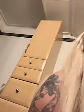 QueenOfFknBj online show from December 22, 2024, 8:58 pm