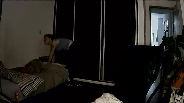 Snapshot of stupid_babybird chatting on December 20, 2025, 12:35 am stupid babybird online show from December 20, 2025, 12:35 am