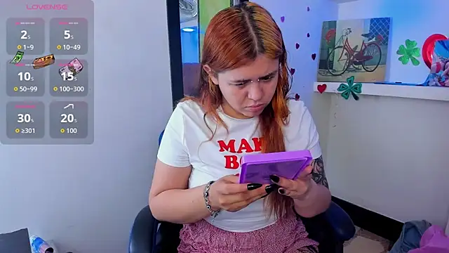 sara winehouse1 online show from April 5, 2026, 2:02 pm