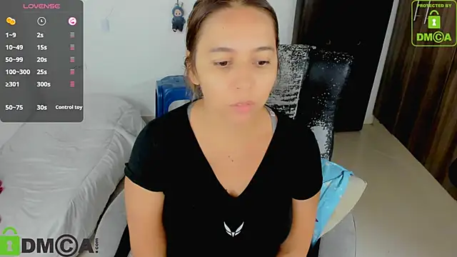 Snapshot of isa_loves_cum chatting on February 21, 2026, 11:18 pm isa loves cum online show from February 21, 2026, 11:18 pm