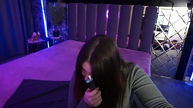 Snapshot of RosieMoons chatting on November 4, 2025, 8:23 pm RosieMoons online show from November 4, 2025, 8:23 pm