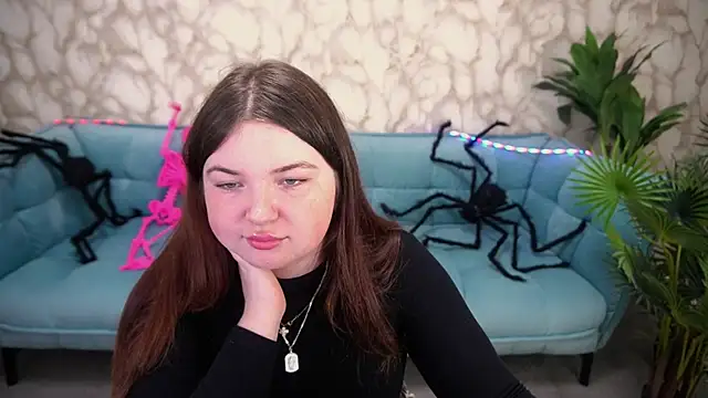 Snapshot of RosieMoons chatting on October 24, 2025, 7:24 pm RosieMoons online show from October 24, 2025, 7:24 pm