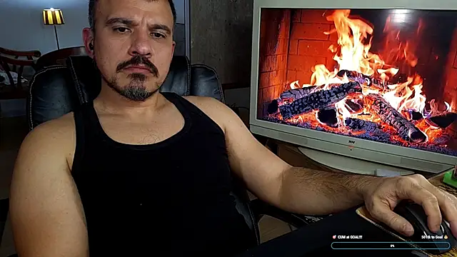 Snapshot of officeman7 chatting on March 3, 2026, 4:14 pm officeman7 online show from March 3, 2026, 4:14 pm