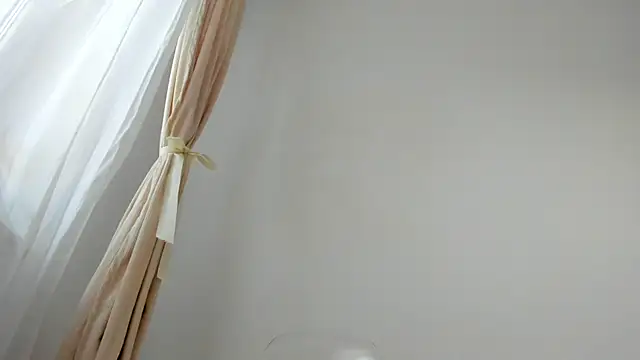 Snapshot of angeloflovee chatting on October 29, 2025, 5:17 am angeloflovee online show from October 29, 2025, 5:17 am