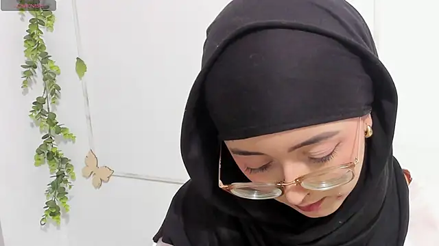 aysel elid online show from February 7, 2026, 10:18 pm