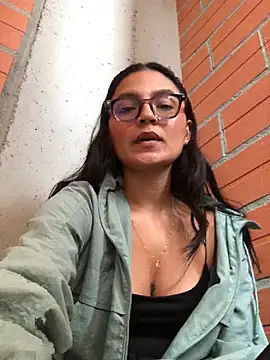 Gia Mazzon online show from June 17, 2026, 5:23 pm