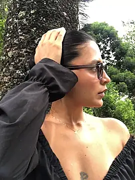 Gia Mazzon online show from May 19, 2026, 4:36 pm