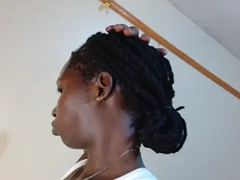 Kimberllie s online show from February 13, 2025, 12:54 pm