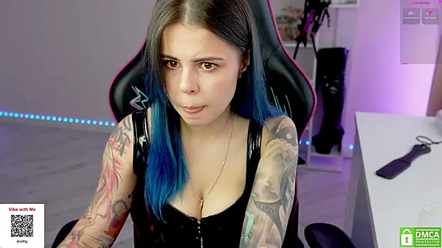 Latex Kitty online show from January 13, 2026, 12:09 pm